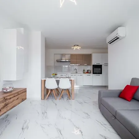 Maris Apartamento Pula